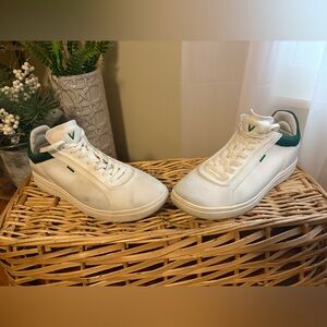 VIVAIA White Sneakers with Green Trim